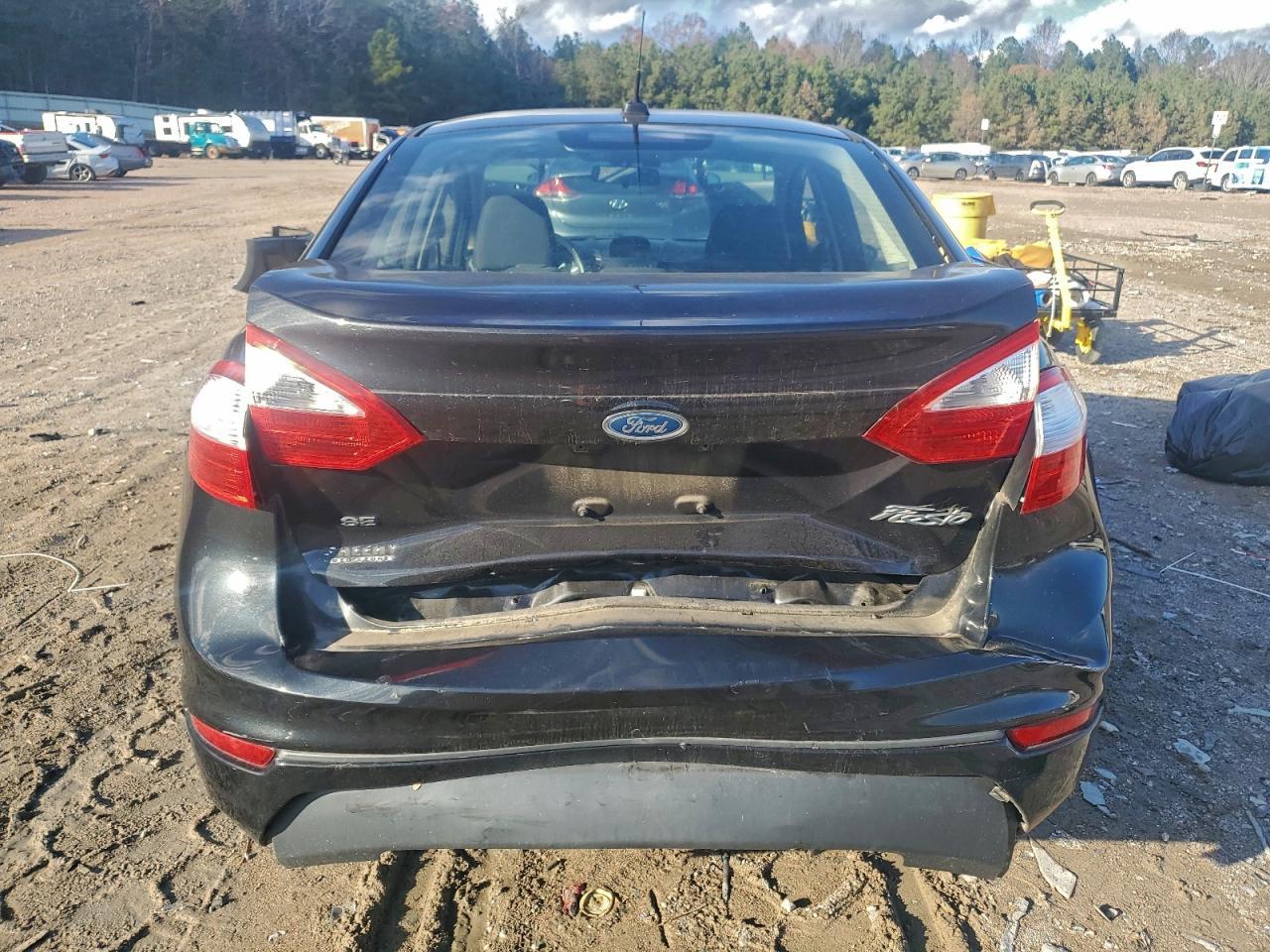 2015 FORD Fiesta