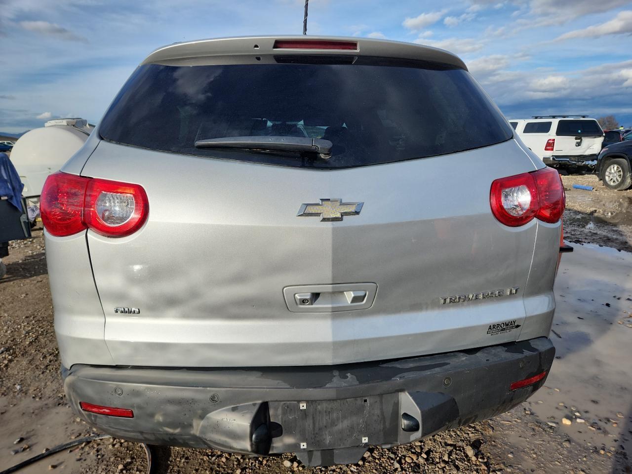 2011 CHEVROLET TRAVERSE