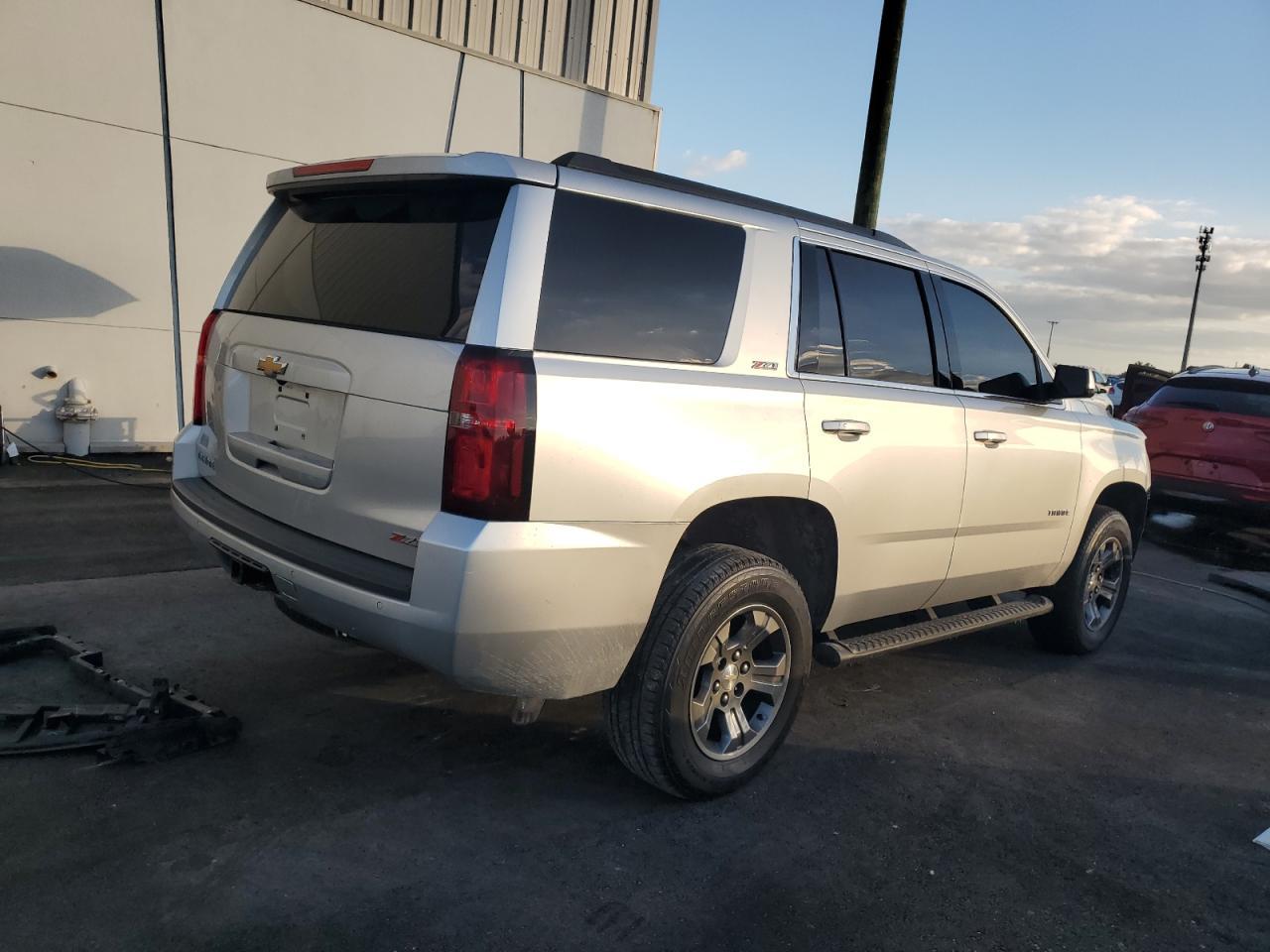 2017 CHEVROLET Tahoe