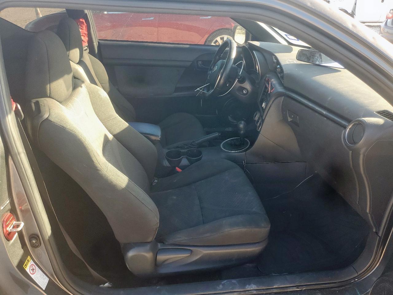 2011 TOYOTA SCION