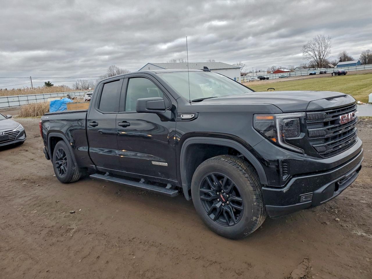 2025 GMC Sierra