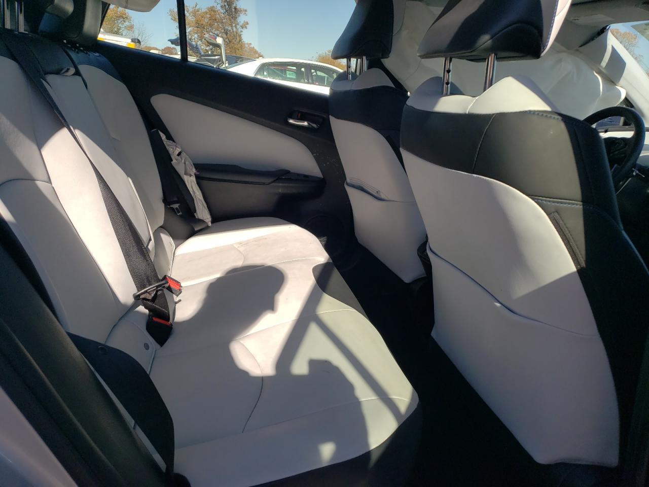 2022 TOYOTA PRIUS