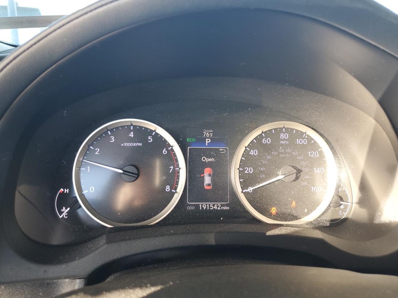 2016 LEXUS IS 200t