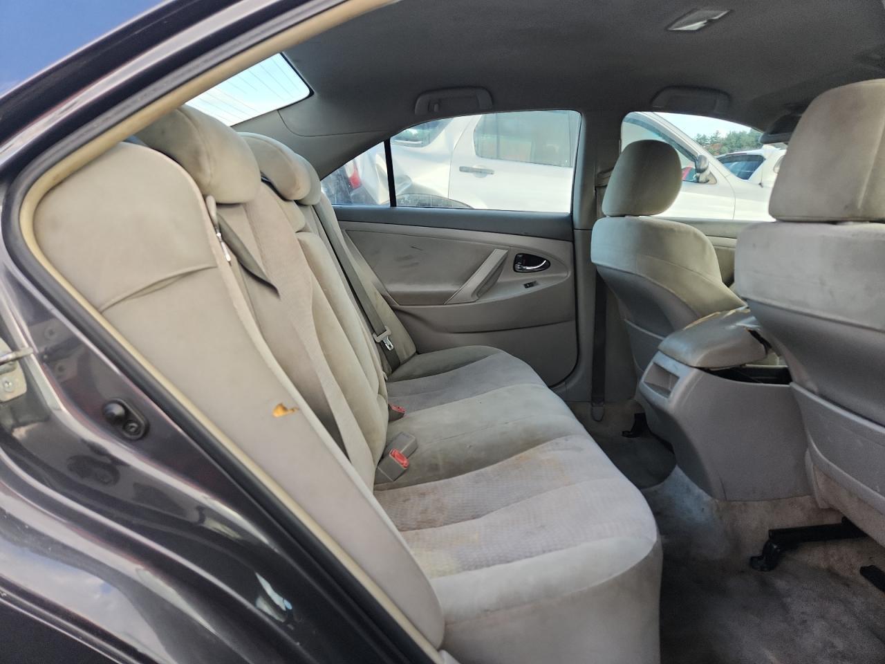 2011 TOYOTA CAMRY