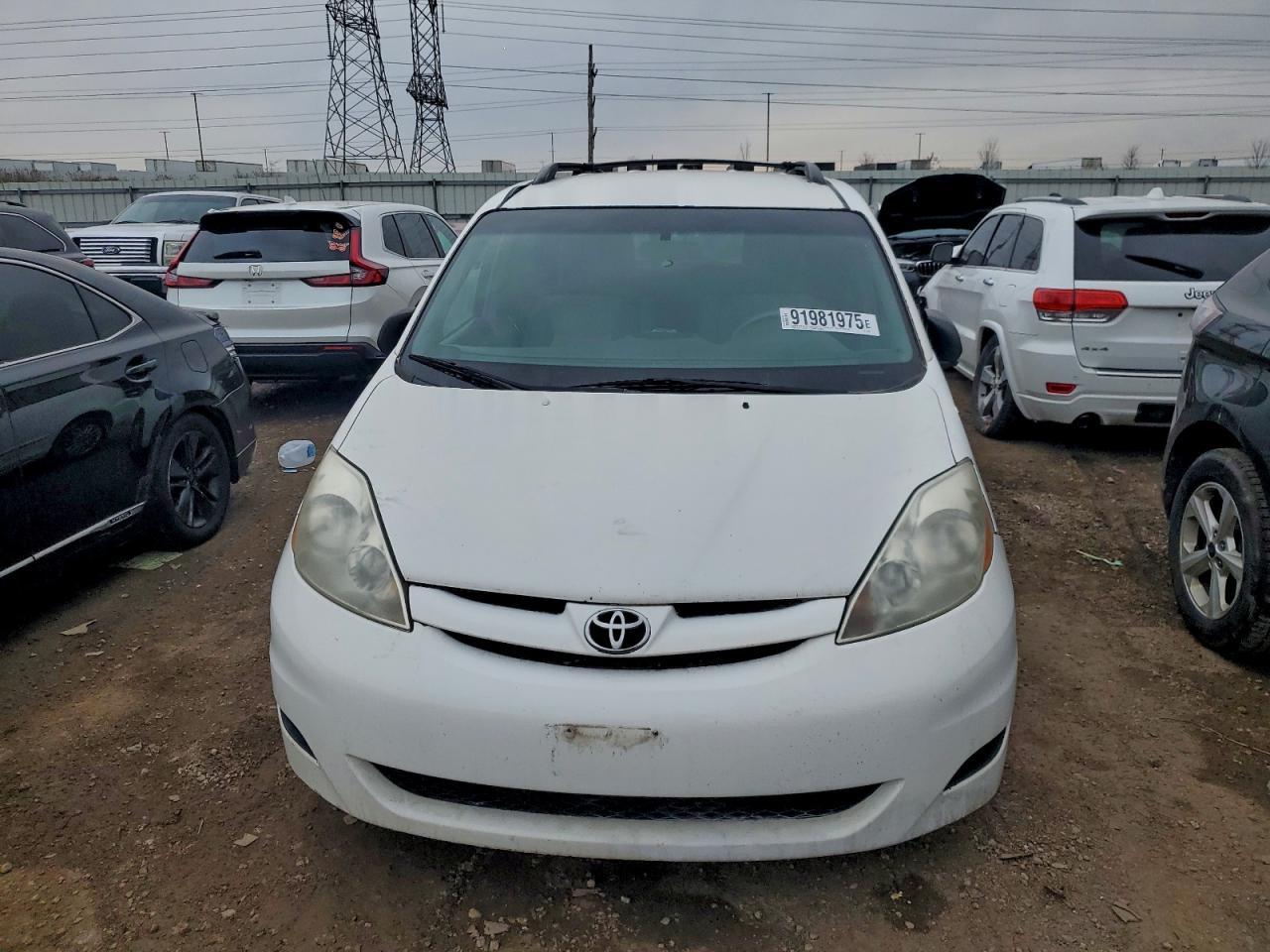 2009 TOYOTA SIENNA