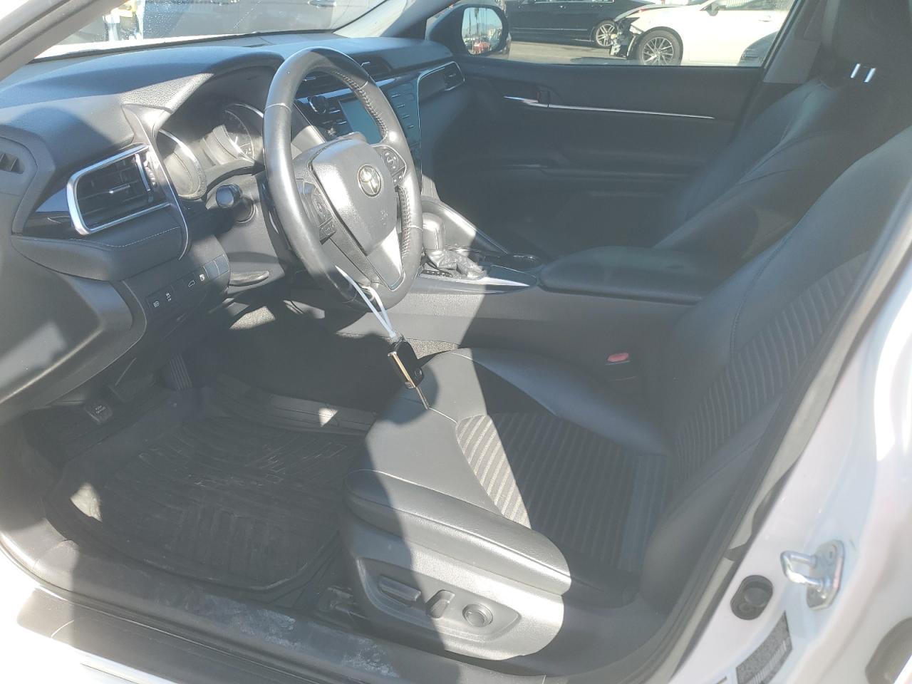 2018 TOYOTA CAMRY