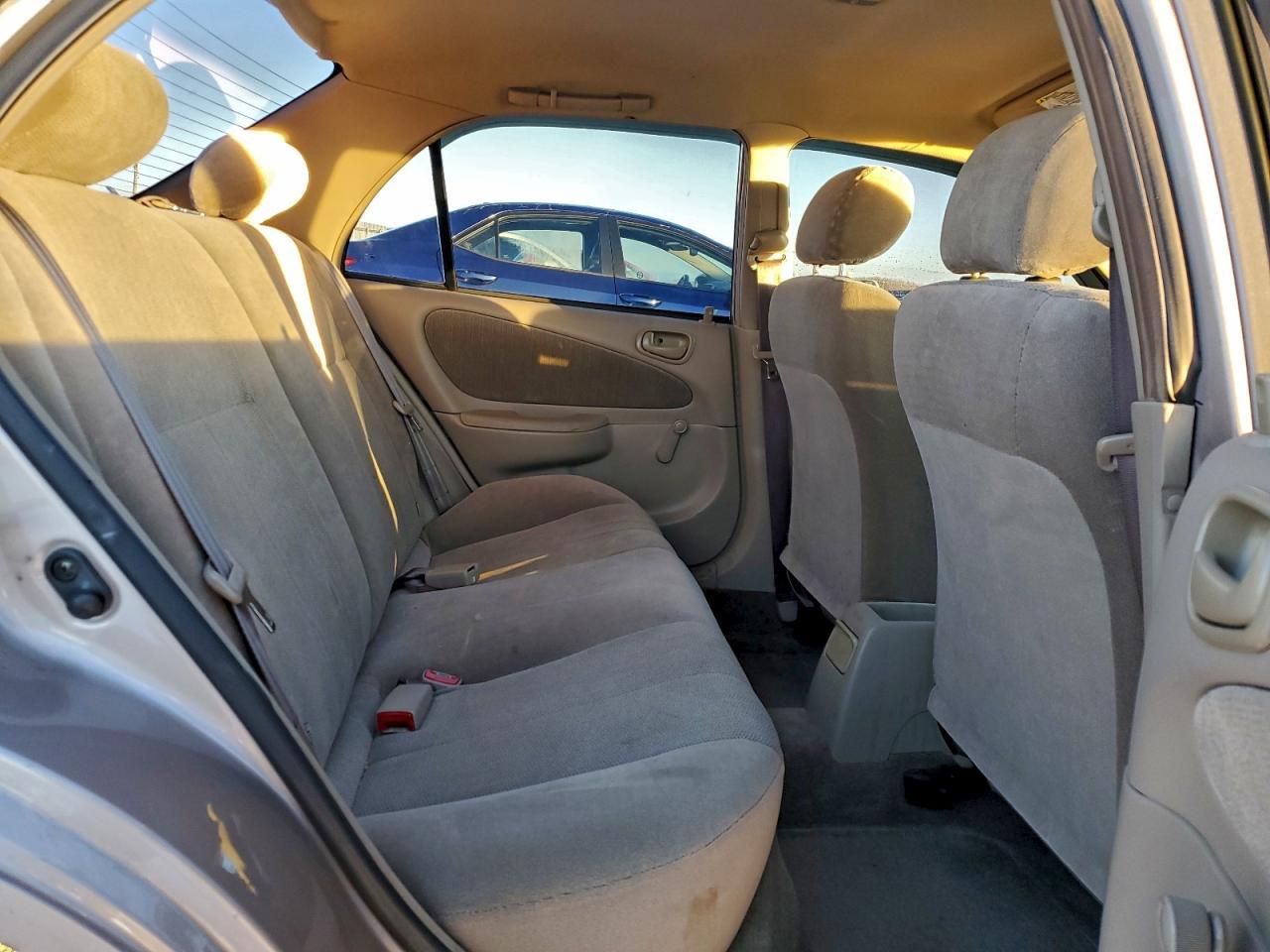 2001 TOYOTA COROLLA