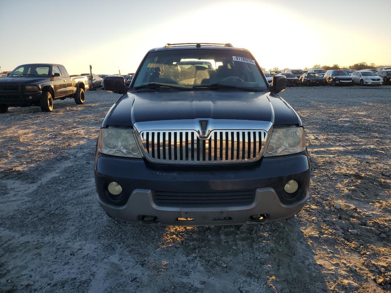 2004 LINCOLN Navigator