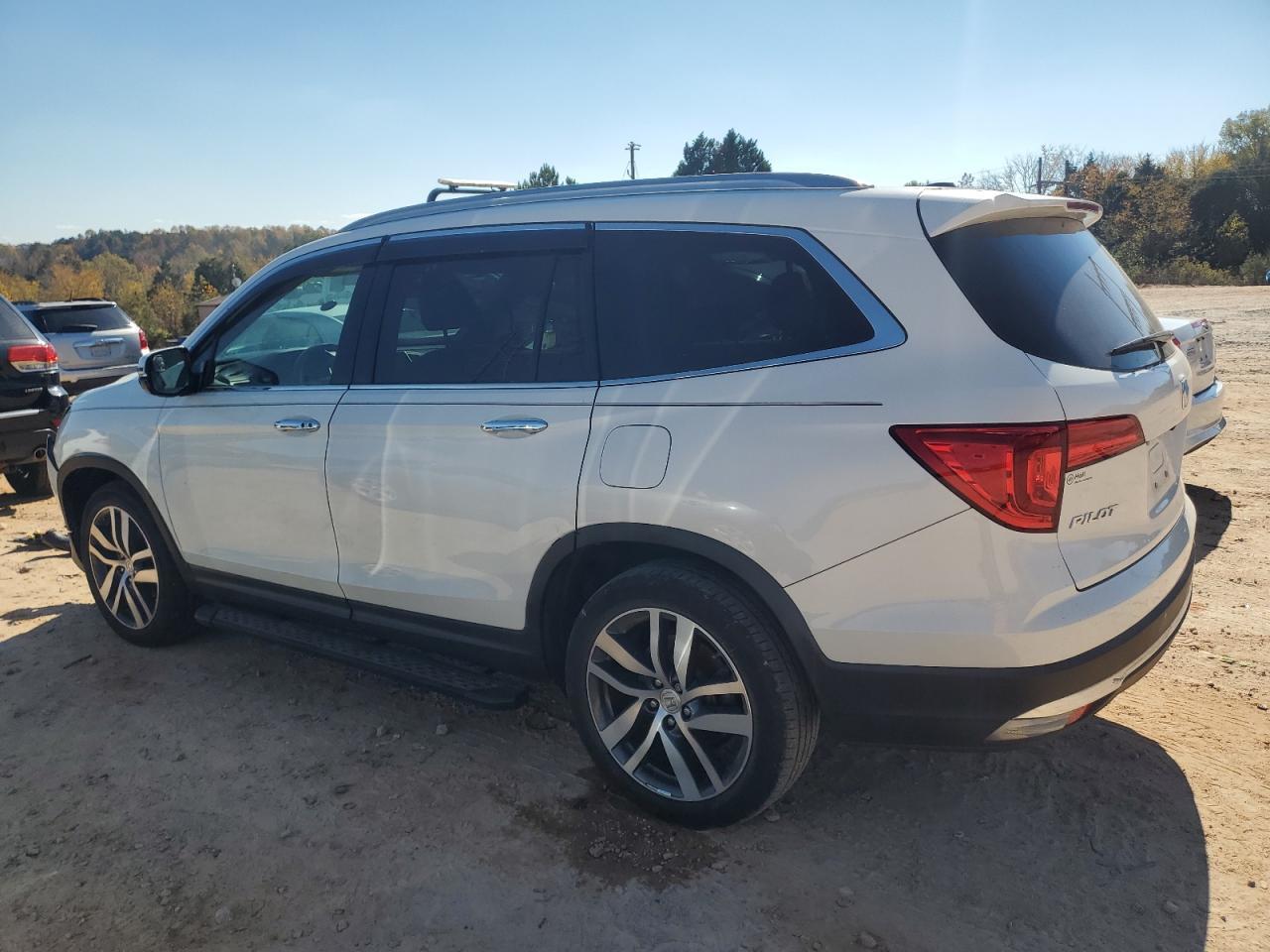 2017 HONDA PILOT