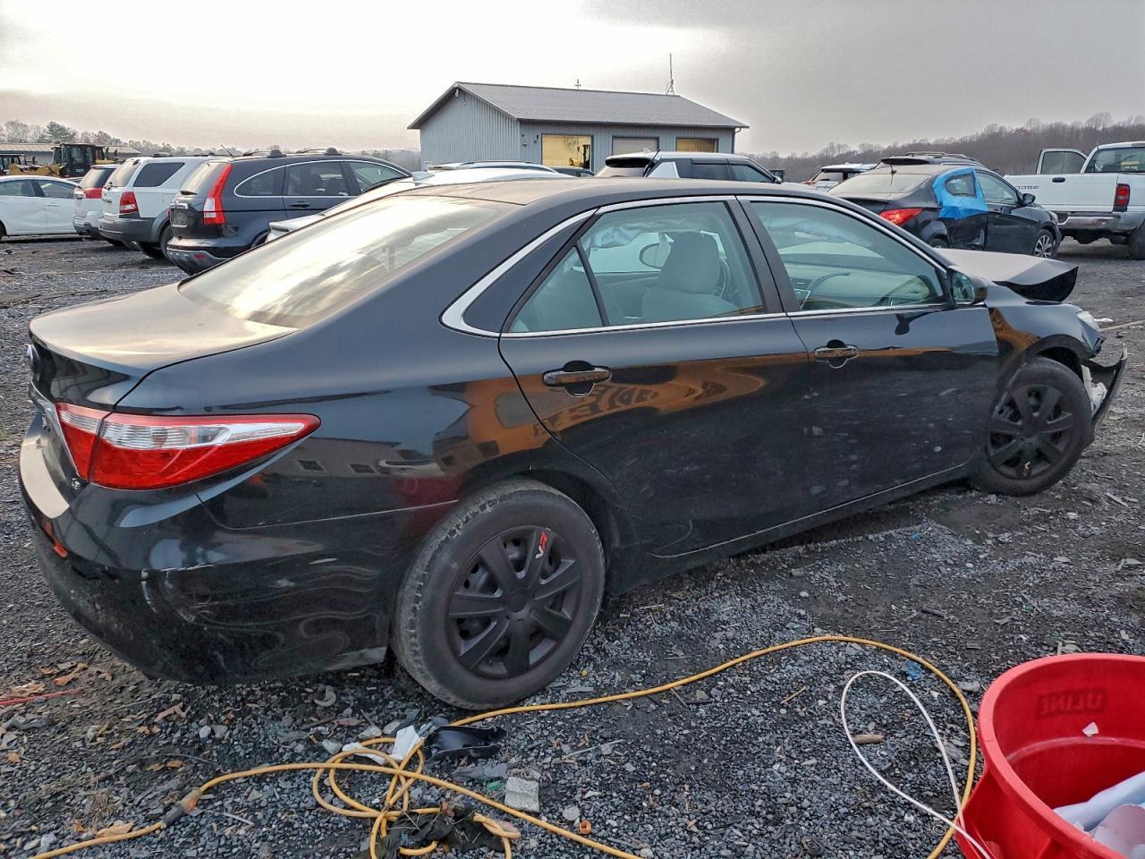 2015 TOYOTA CAMRY