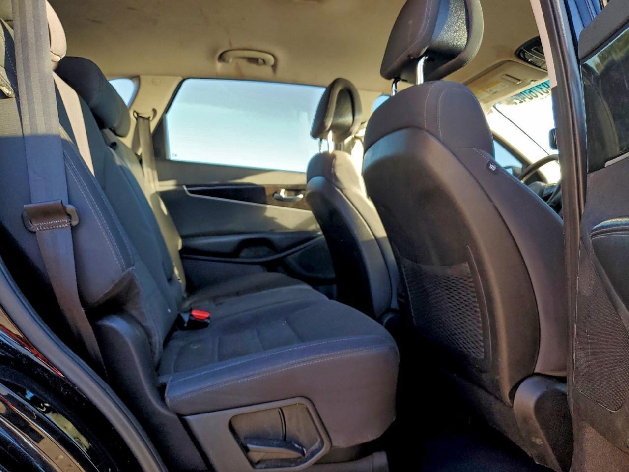 2016 KIA SORENTO