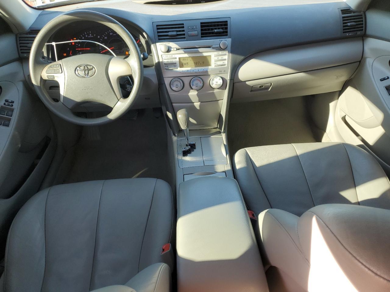 2011 TOYOTA CAMRY