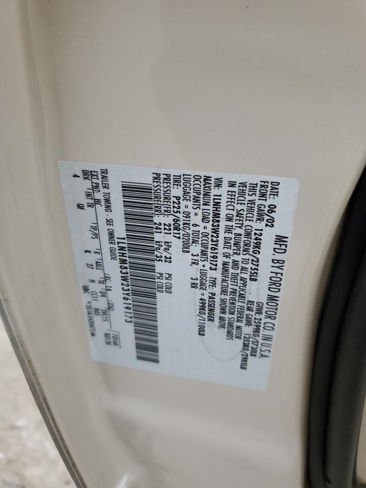 2003 LINCOLN Town Car