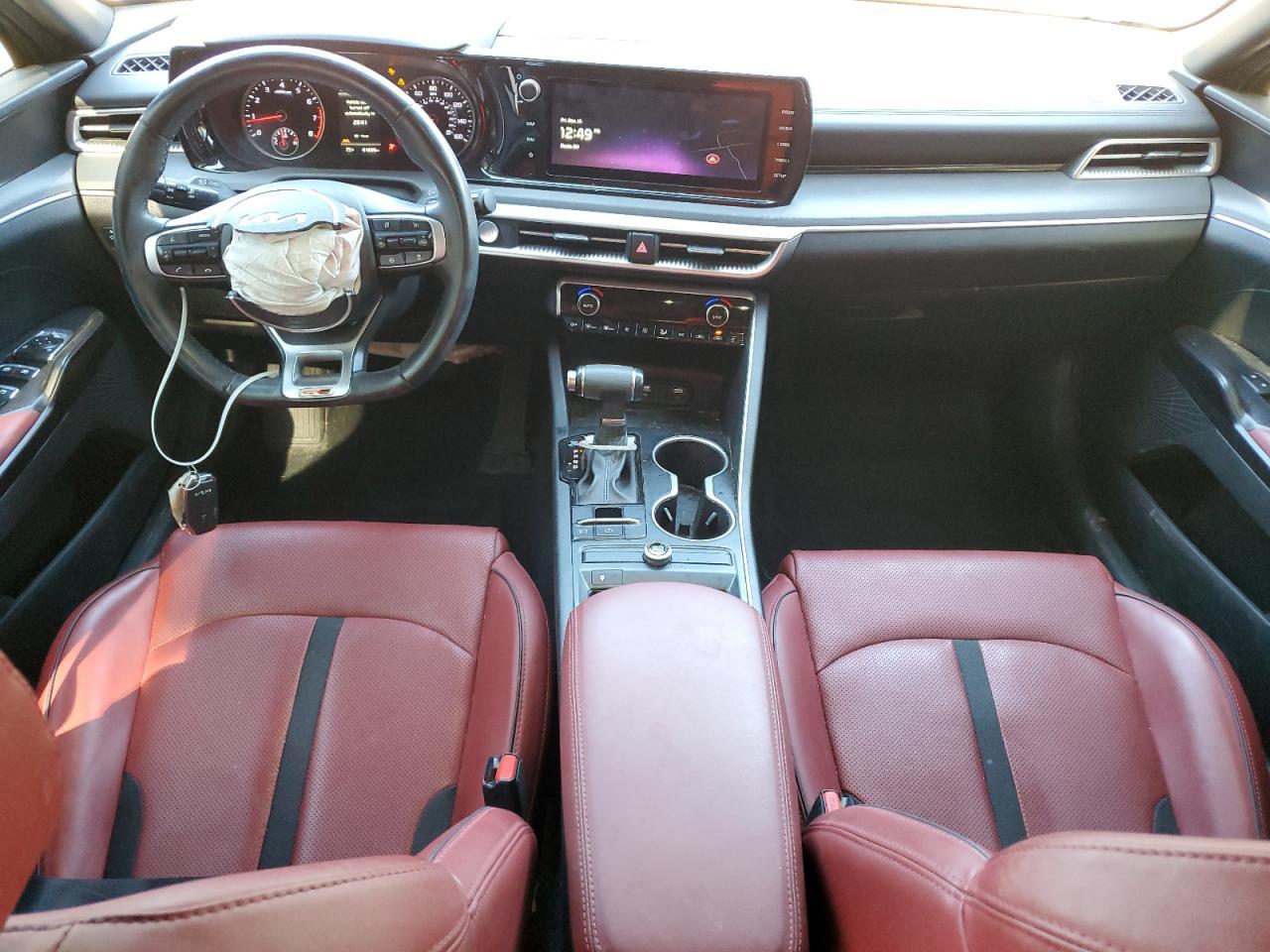 2022 KIA K5