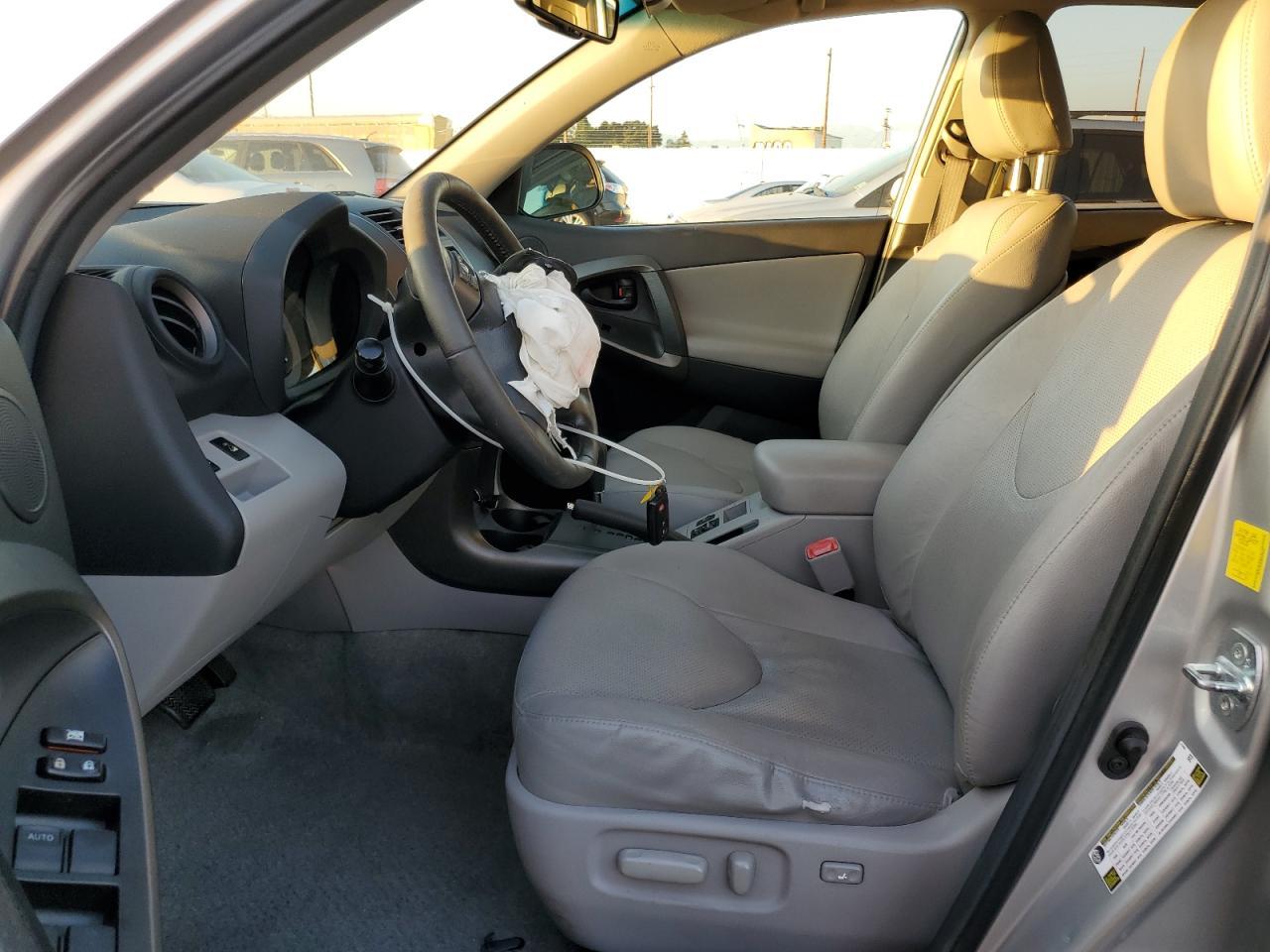2011 TOYOTA RAV4