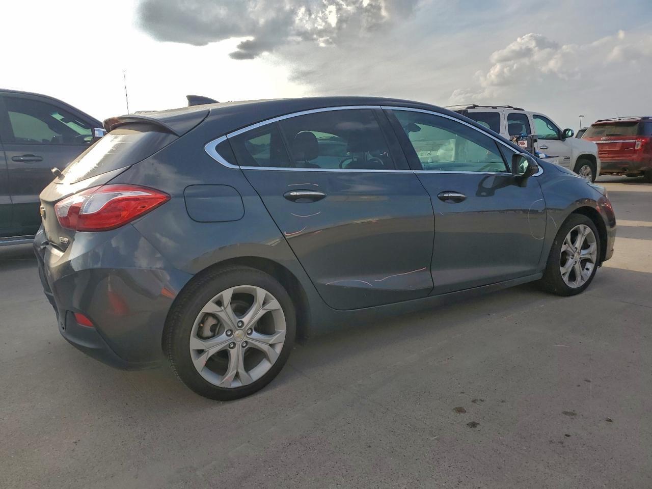 2017 CHEVROLET CRUZE