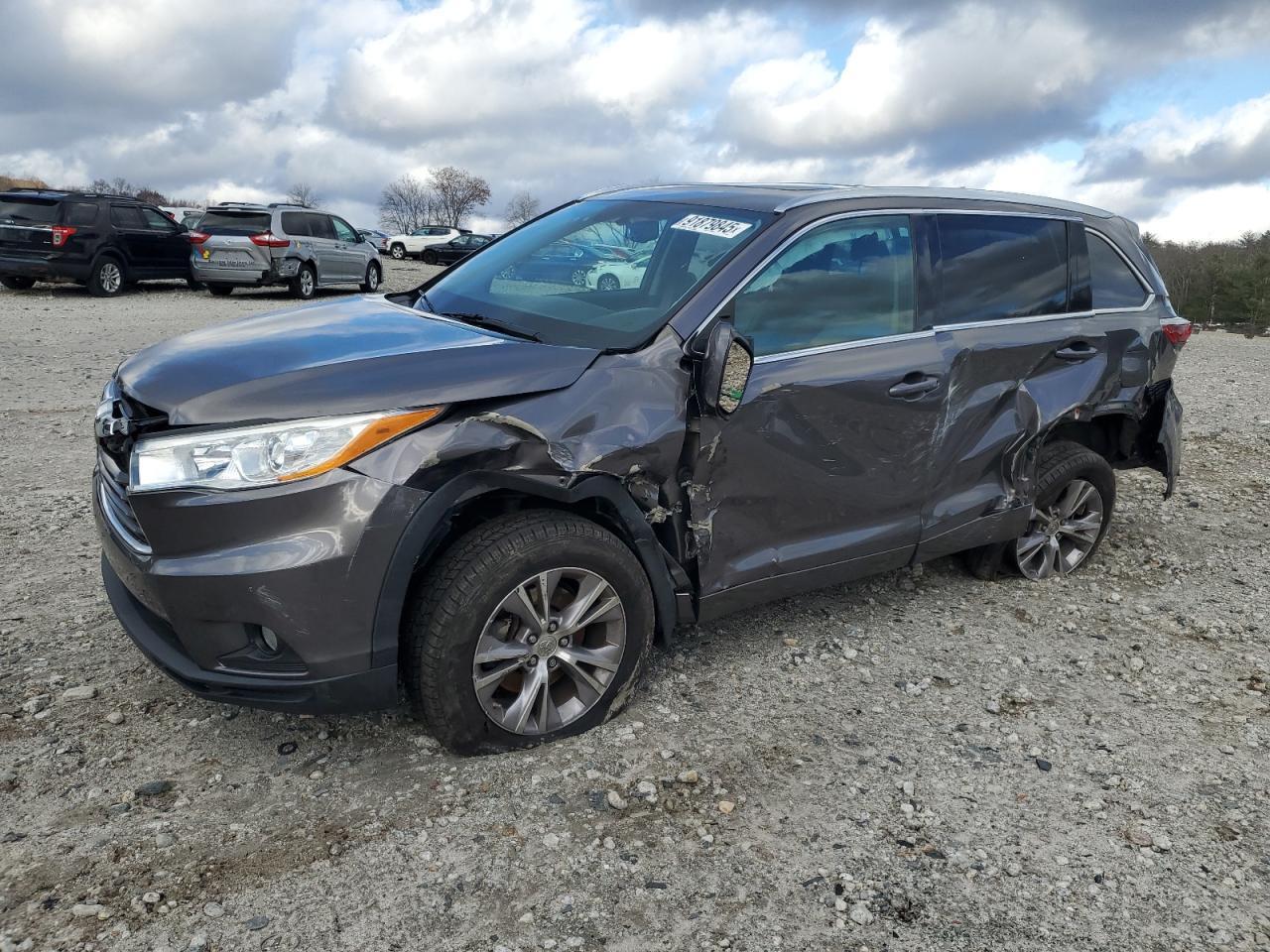 2014 TOYOTA HIGHLANDER