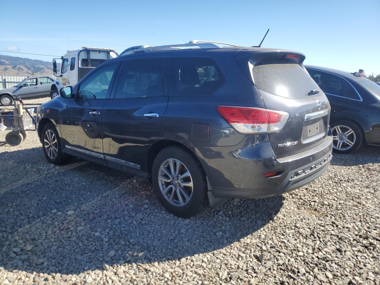 2013 NISSAN PATHFINDER