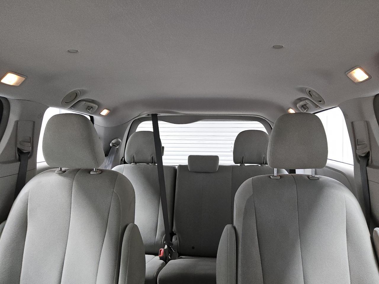 2014 TOYOTA SIENNA