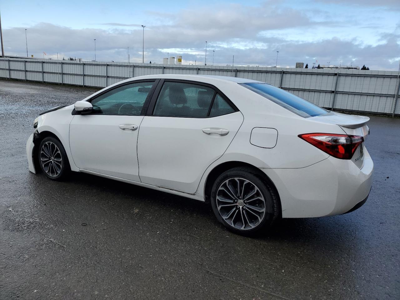 2016 TOYOTA COROLLA
