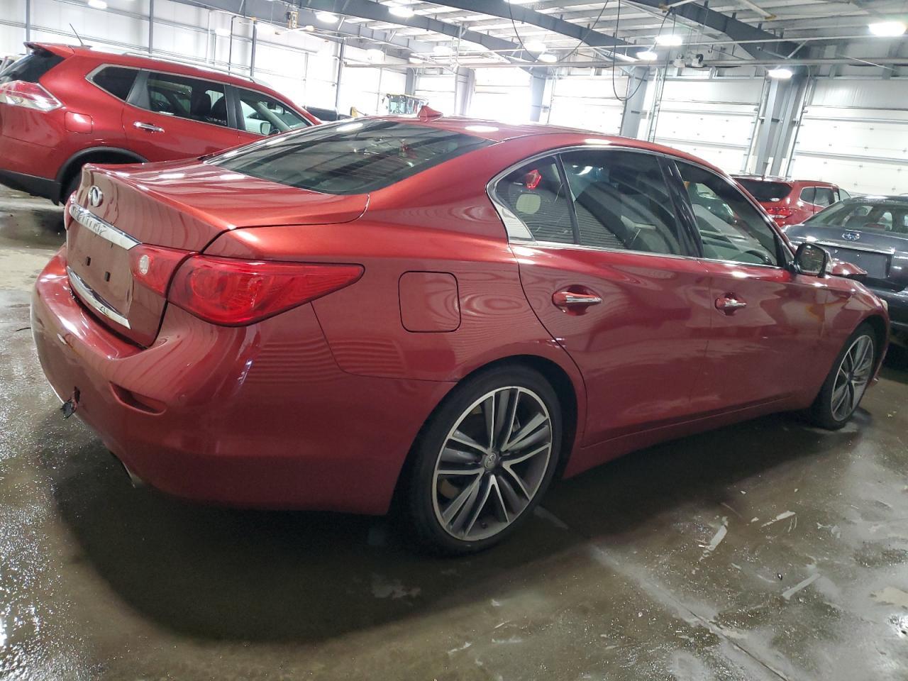 2014 INFINITI Q50