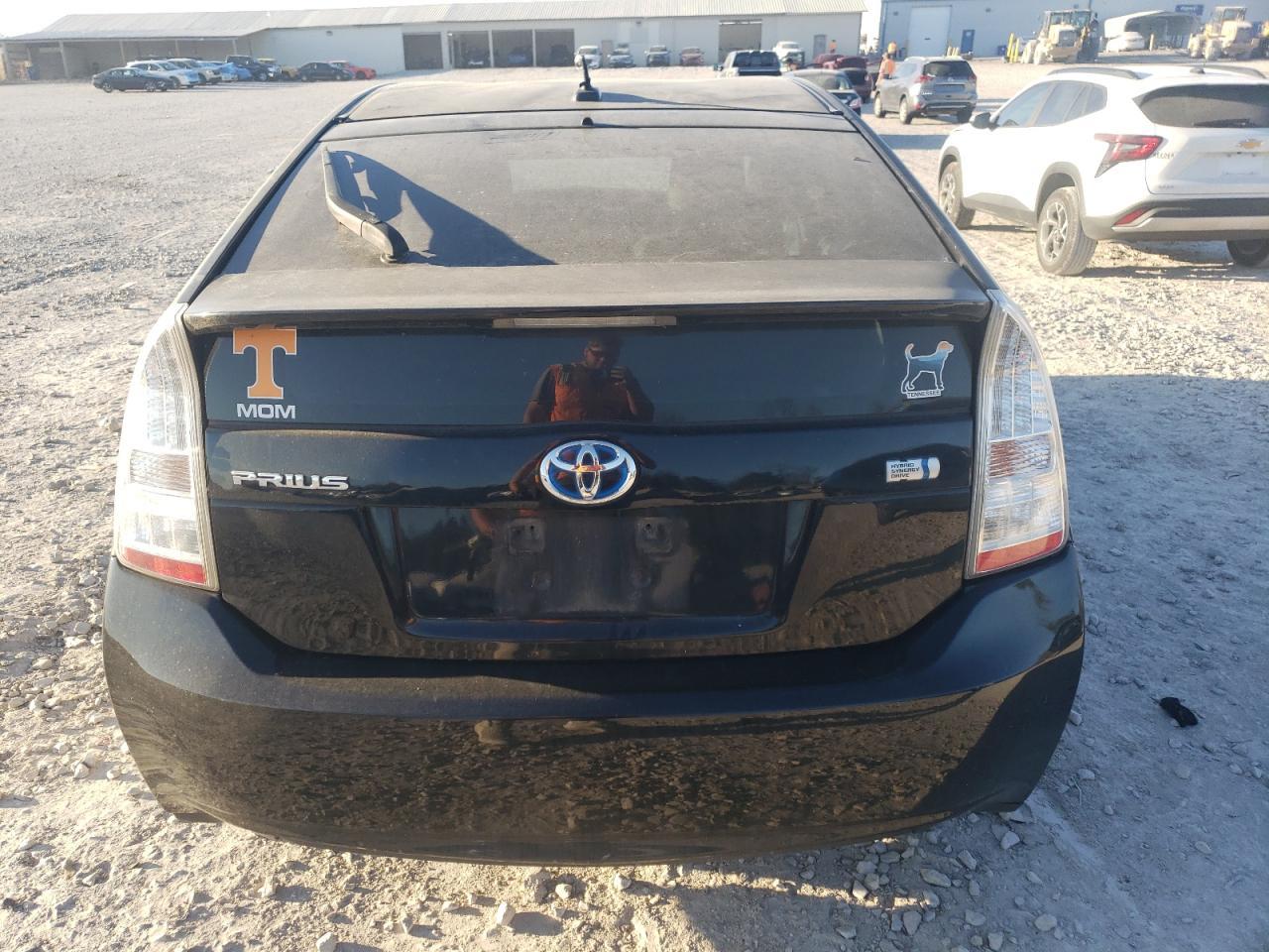 2011 TOYOTA PRIUS