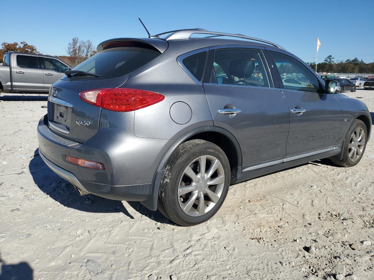 2016 INFINITI QX50