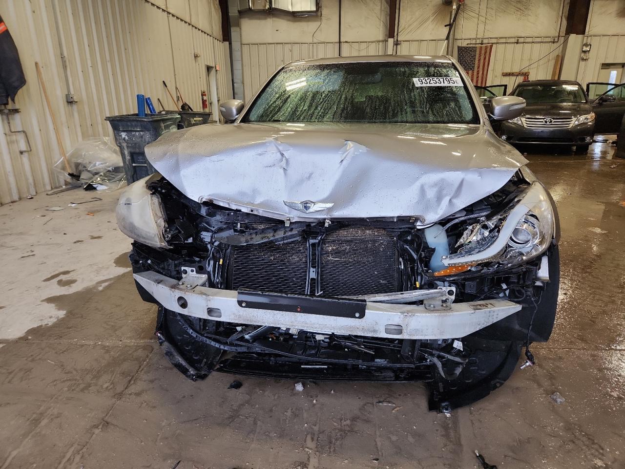 2013 HYUNDAI GENESIS
