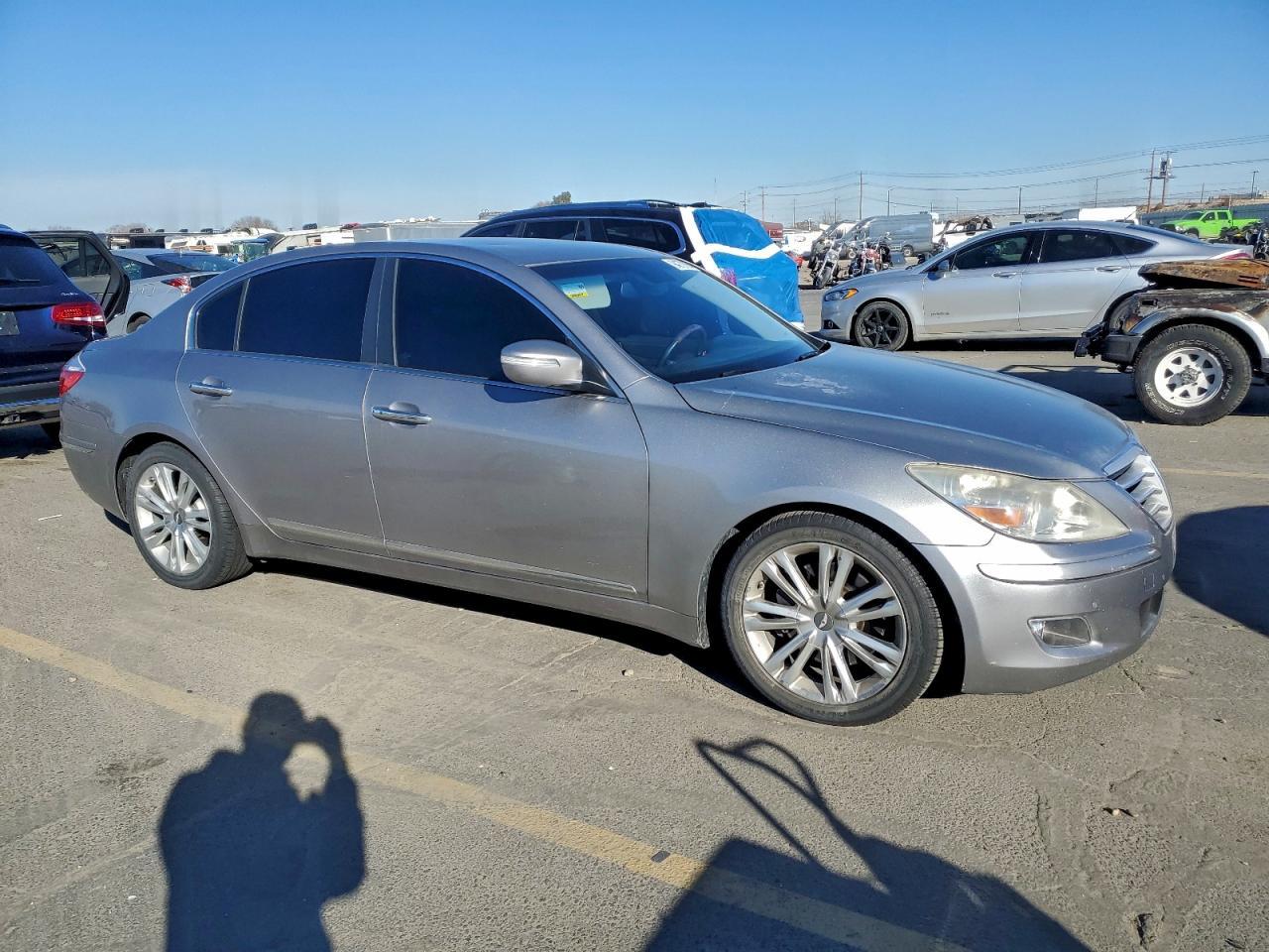 2011 HYUNDAI GENESIS