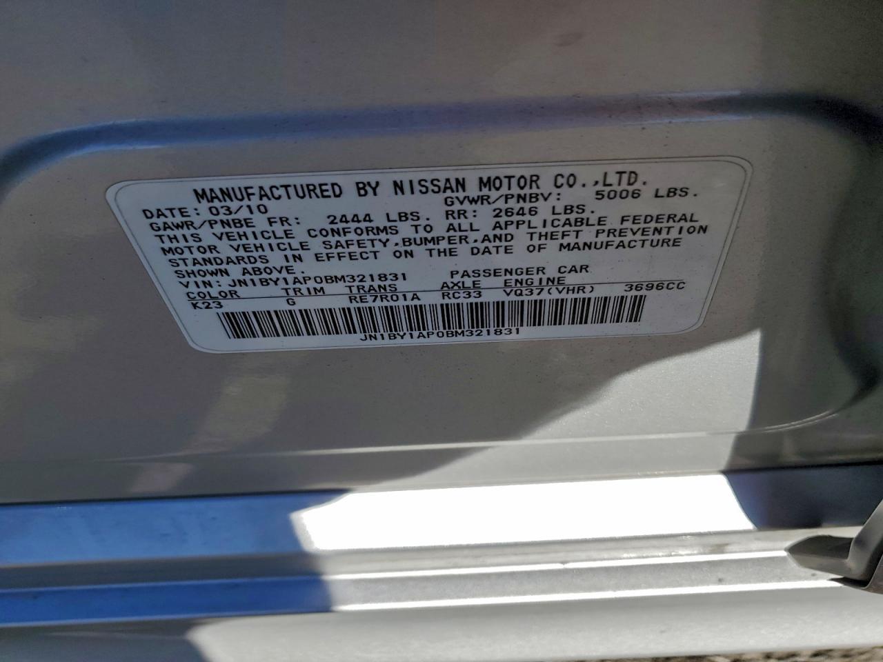 2011 INFINITI M37