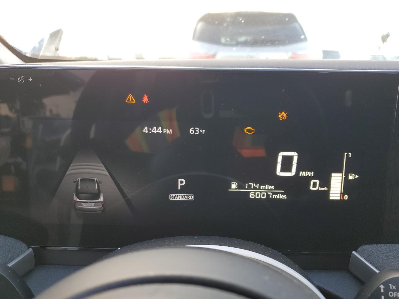 2025 NISSAN KICKS