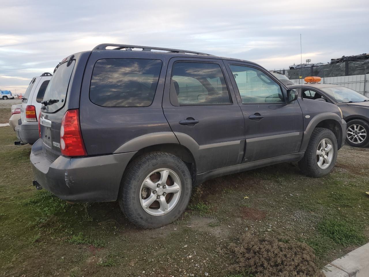 2006 MAZDA Tribute