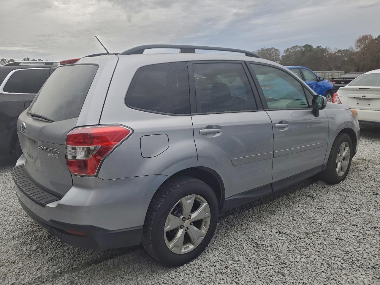 2015 SUBARU FORESTER