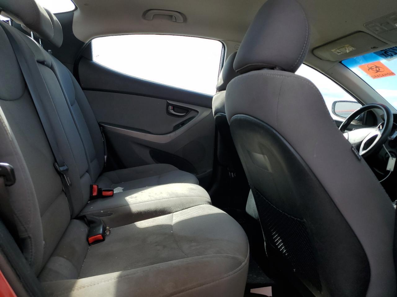 2016 HYUNDAI ELANTRA