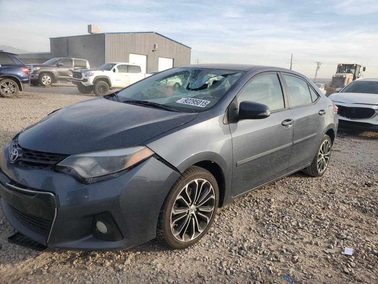 2016 TOYOTA COROLLA