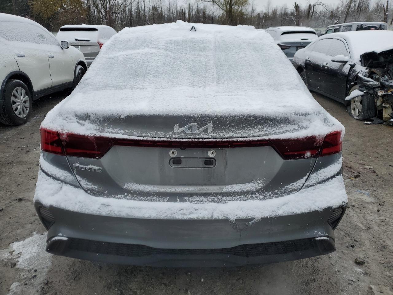 2023 KIA FORTE