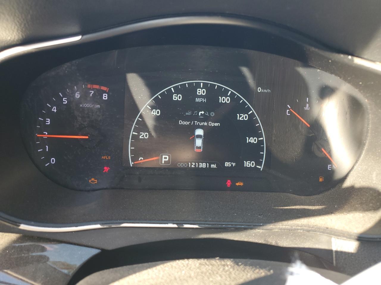 2016 KIA Cadenza