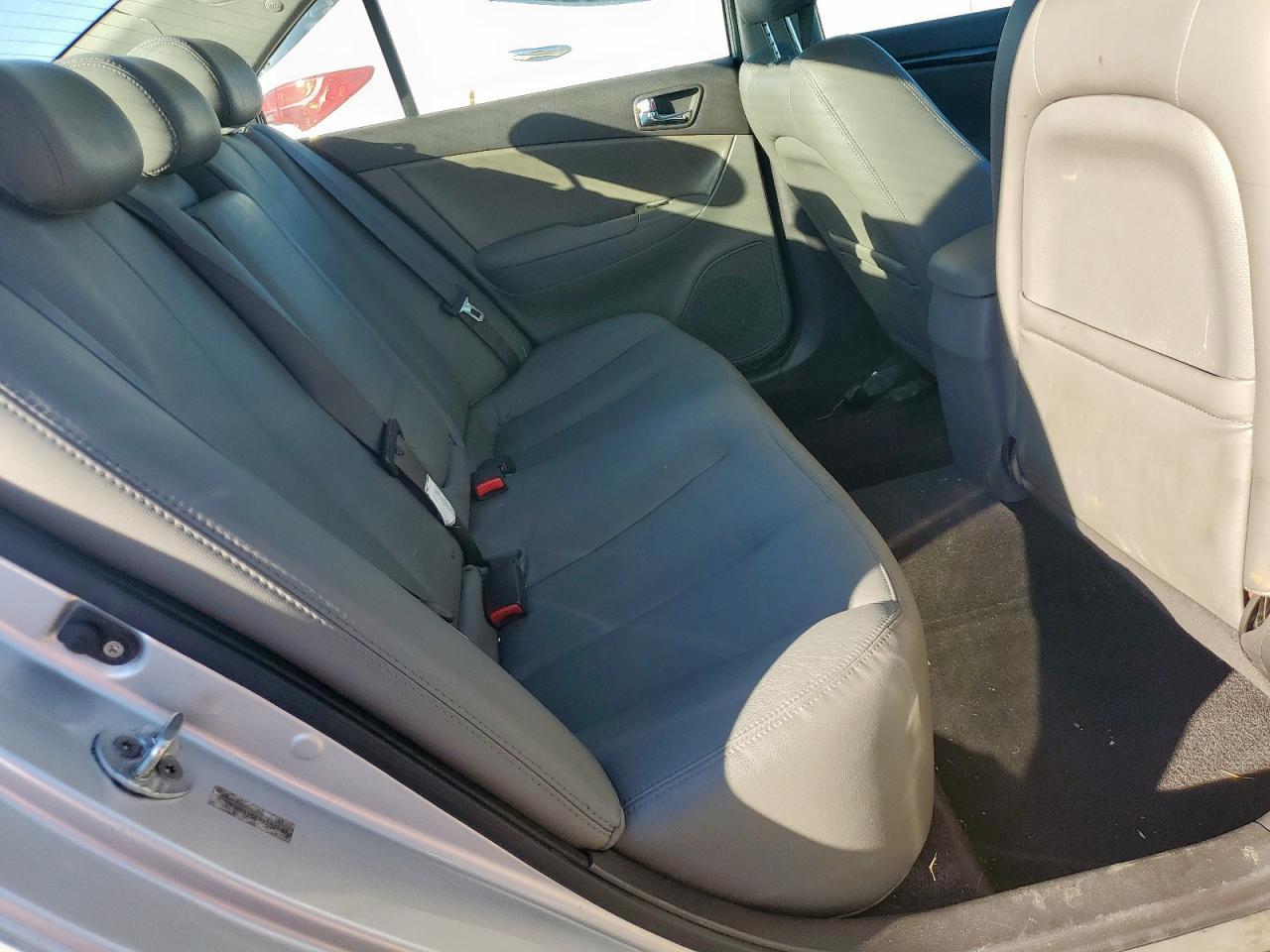 2009 HYUNDAI SONATA