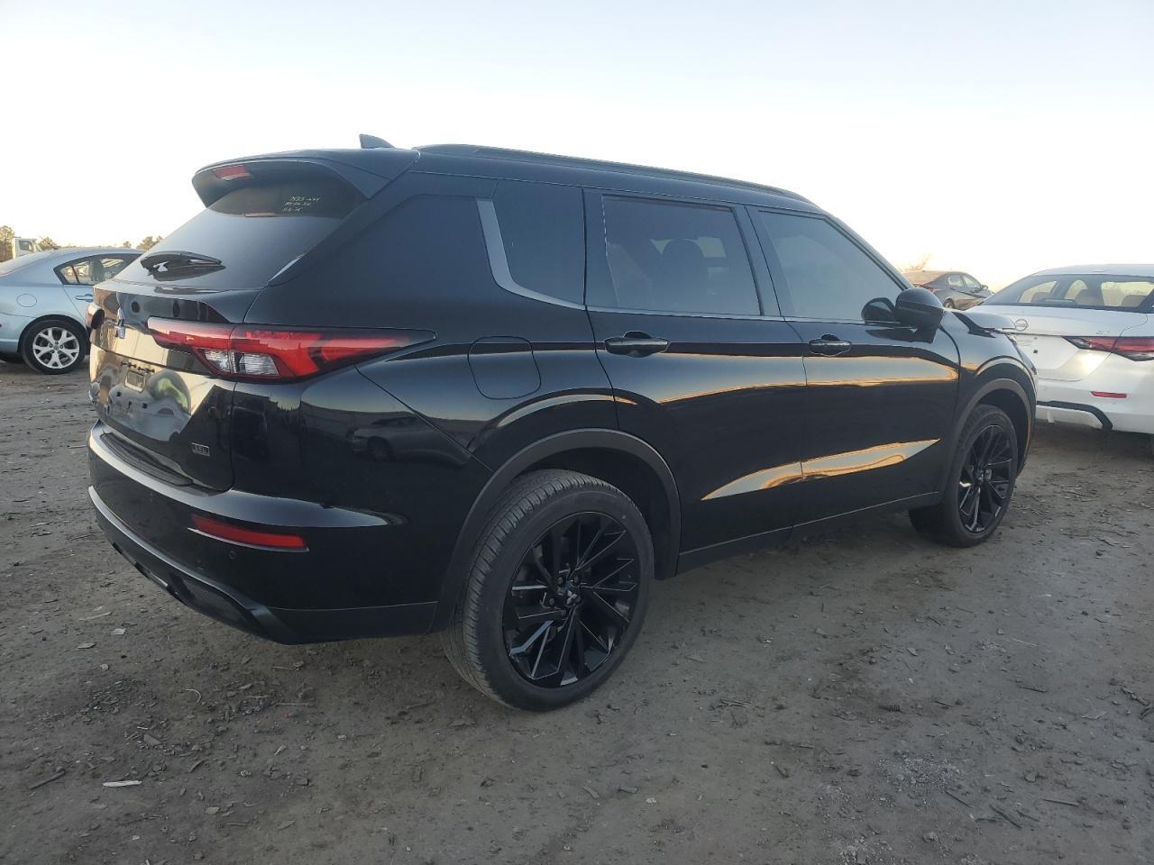 2024 MITSUBISHI outlander