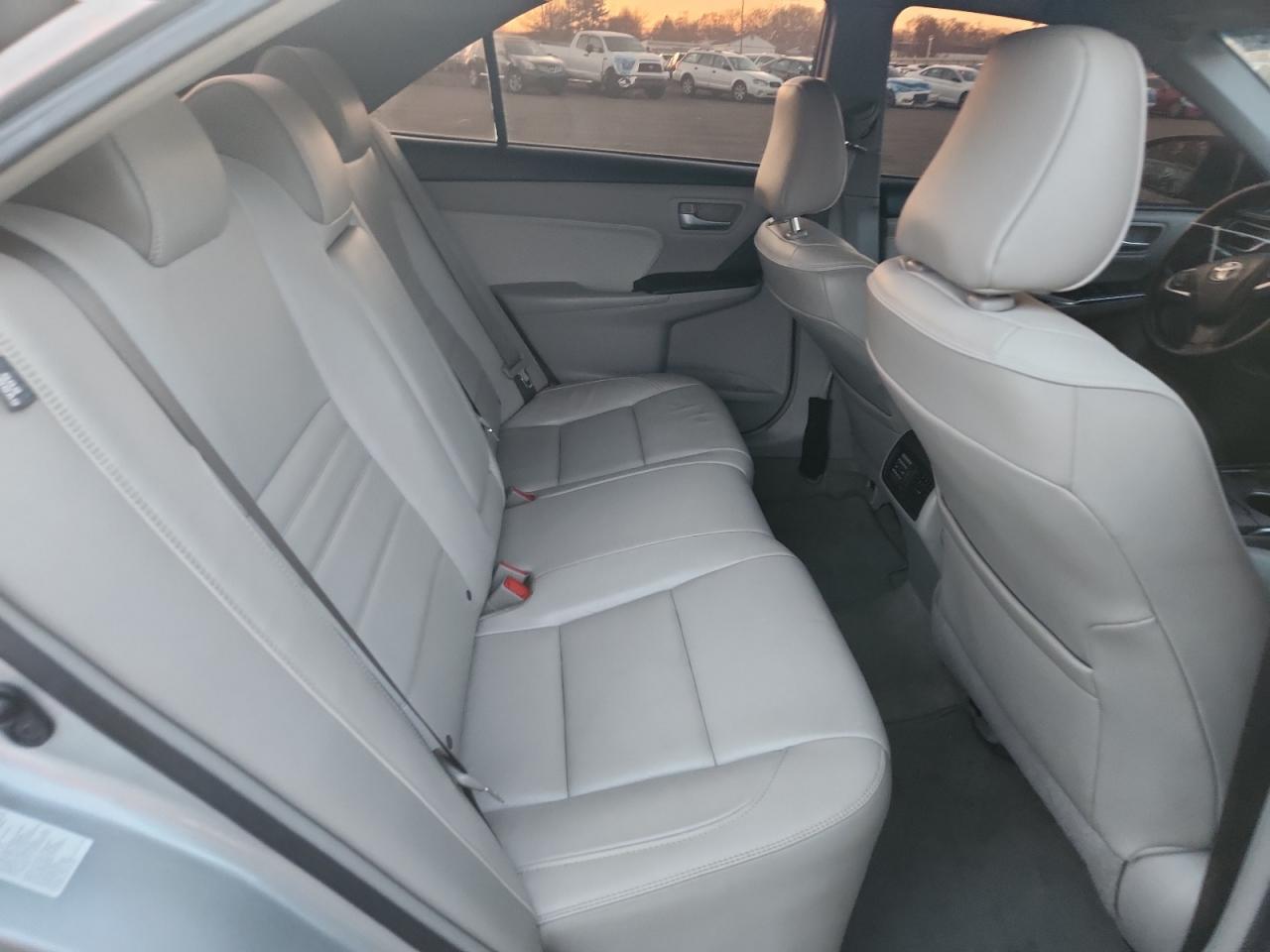 2016 TOYOTA CAMRY