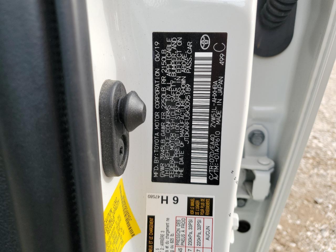 2019 TOYOTA PRIUS
