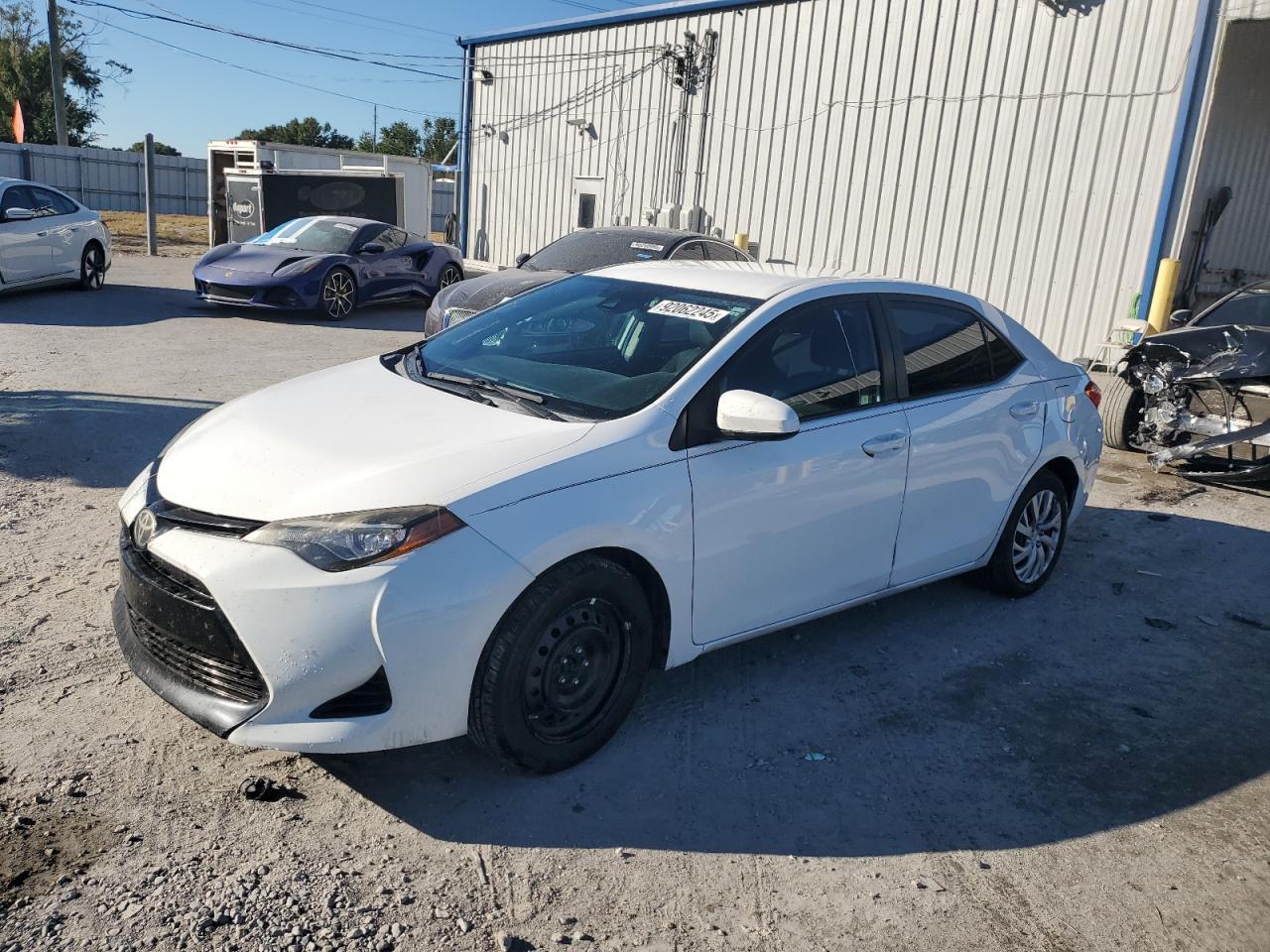2017 TOYOTA COROLLA