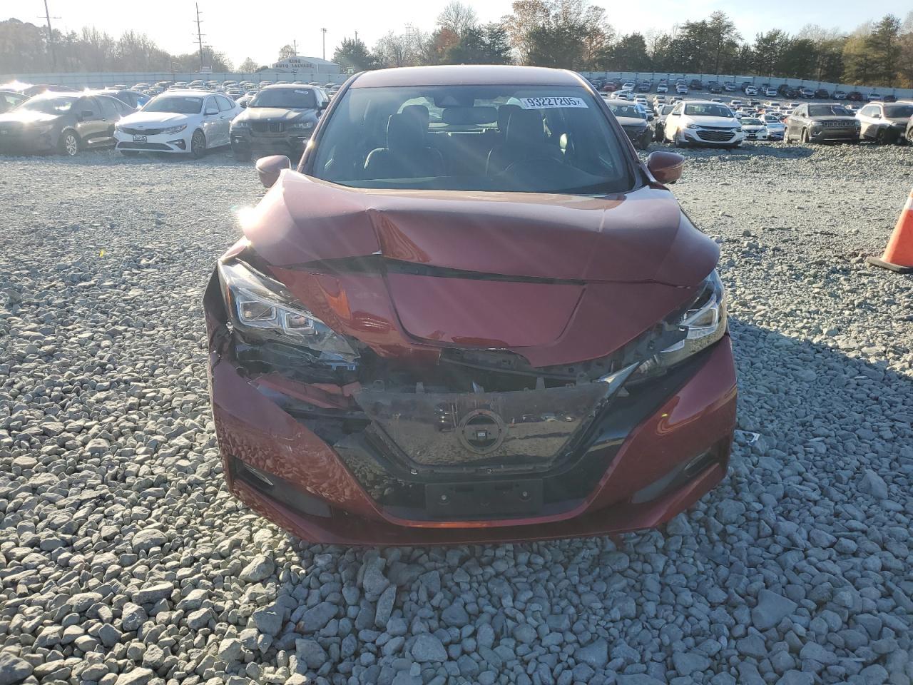 2018 NISSAN LEAF