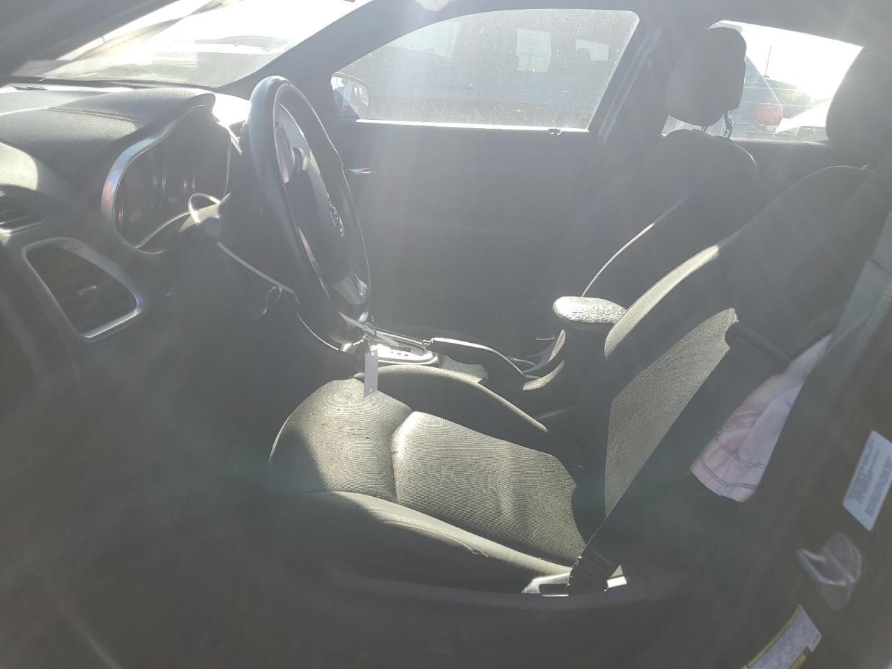 2012 DODGE Avenger