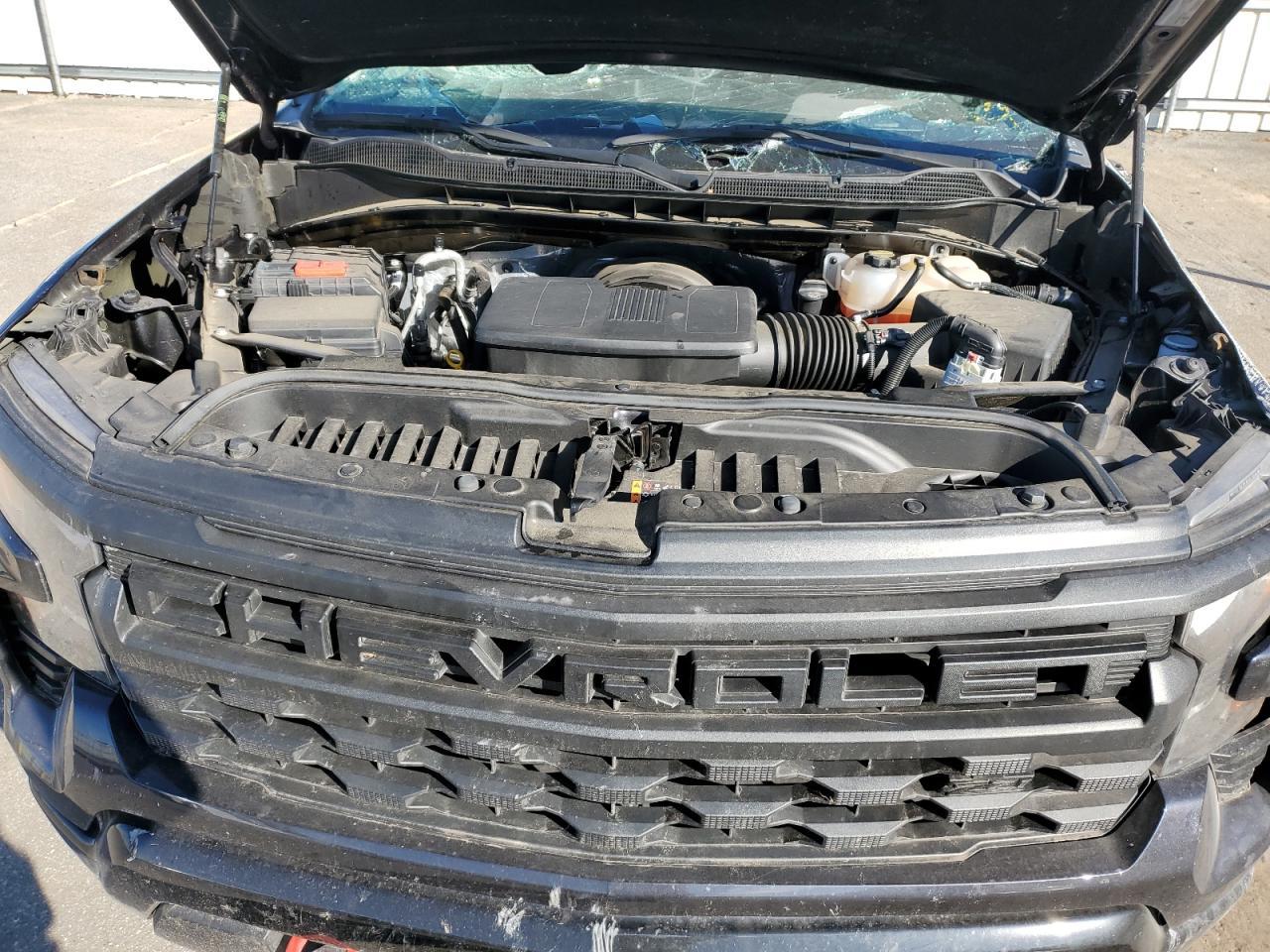 2024 CHEVROLET Silverado