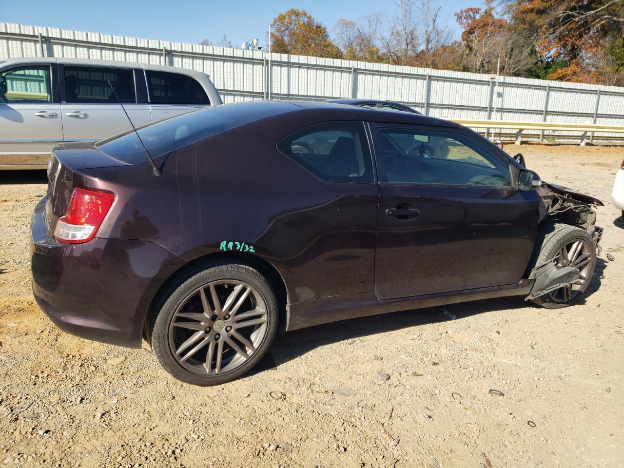 2011 TOYOTA SCION