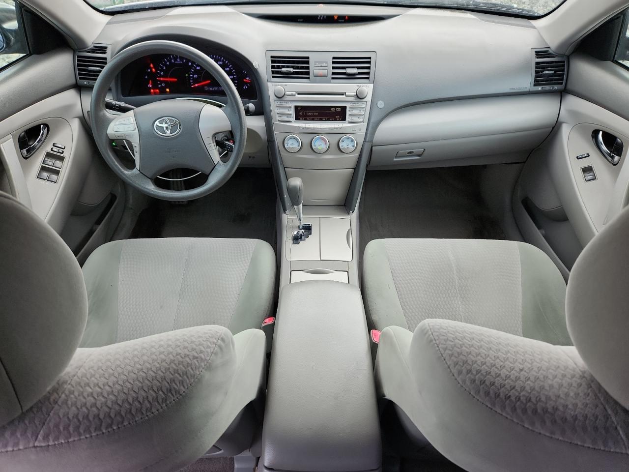 2011 TOYOTA CAMRY