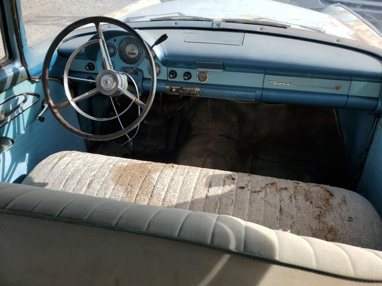1956 FORD Fairlane