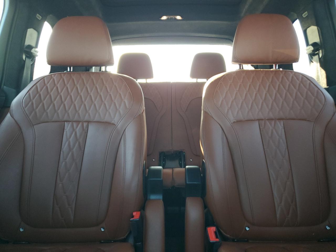 2020 BMW X7