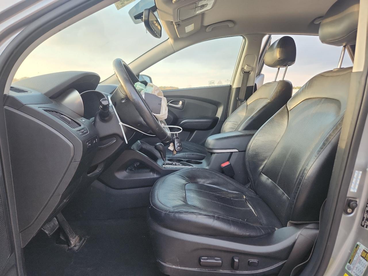 2011 HYUNDAI TUCSON